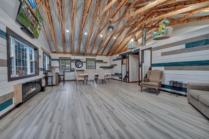 2nd Story Loft-9